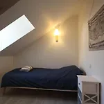 G9282 Hébergement de vacances *
